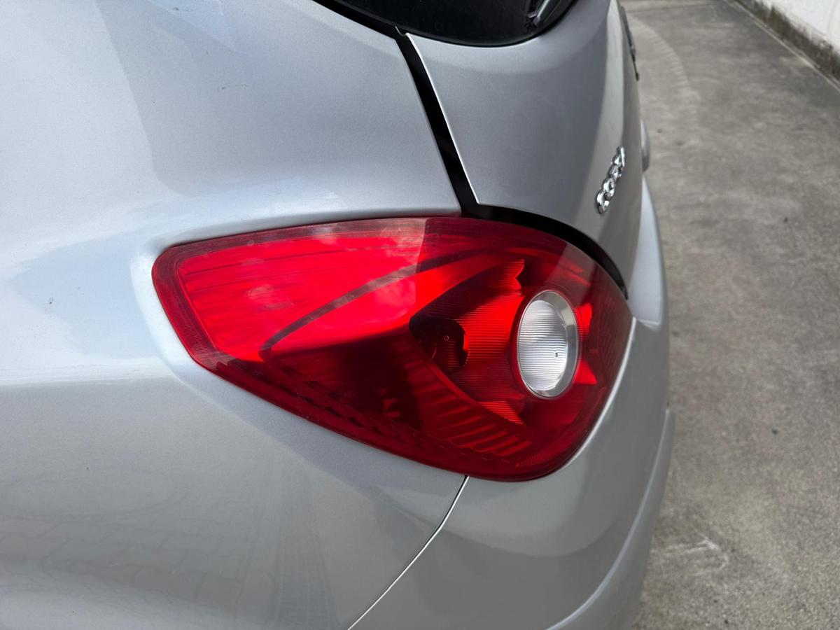 Opel Corsa D original Rücklicht Rückleuchte links 3-Türer BJ08